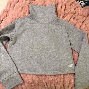 New balance turtleneck pullover Medium
